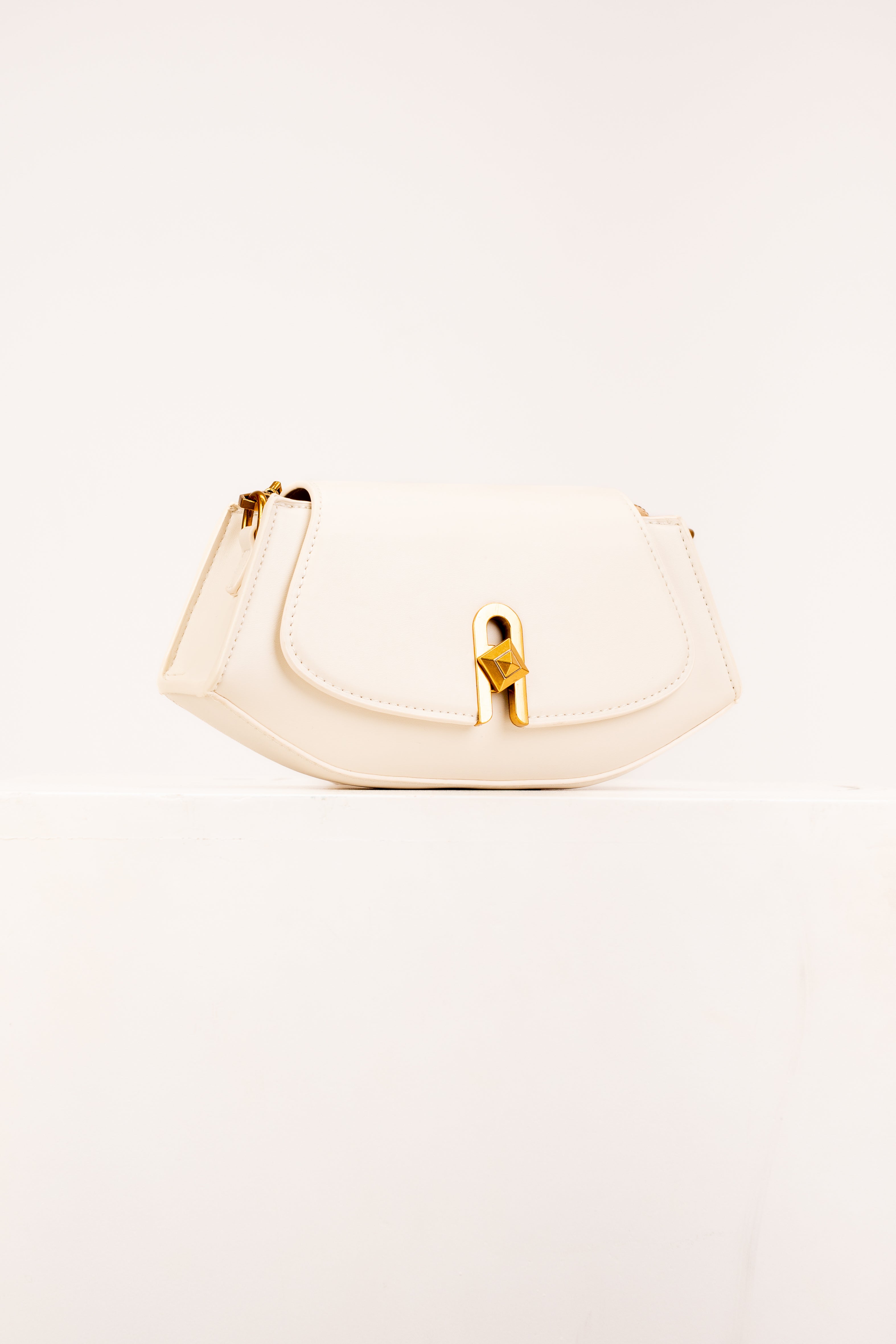 The Carmelia Shoulder Bag